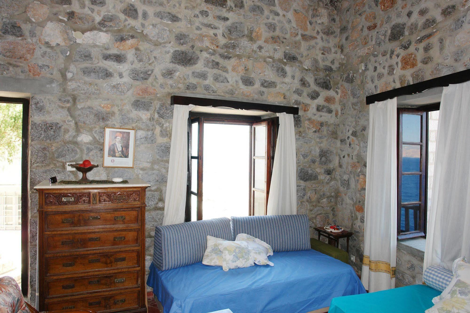 Villa Castello Hydra  Bagian luar foto